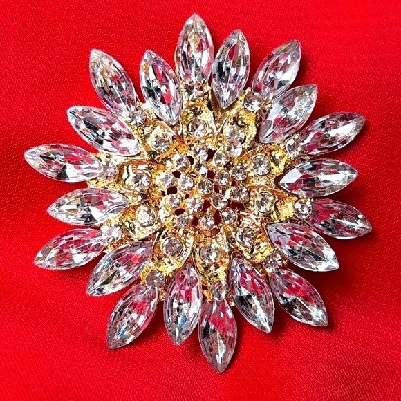 Rhinestone Glass w/ Gold Tone Floral Bouquet Starburst Brooch Pin Large 2.75" - Picture 13 of 13